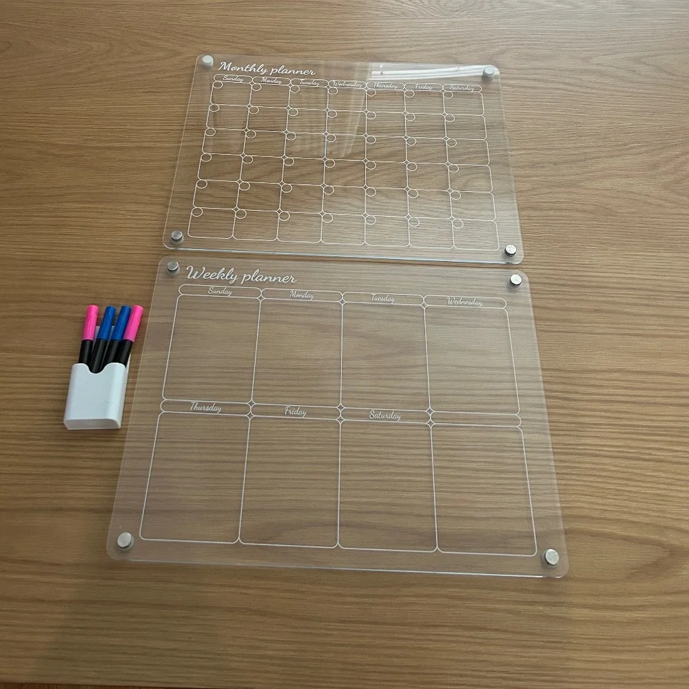 Monthly and weekly refrigerator calendar